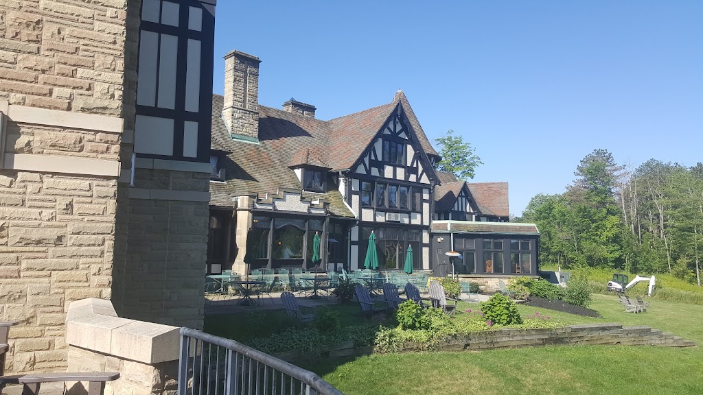 Punderson Manor Resort | 11755 Kinsman Rd, Newbury Township, OH 44065, USA | Phone: (440) 564-2279