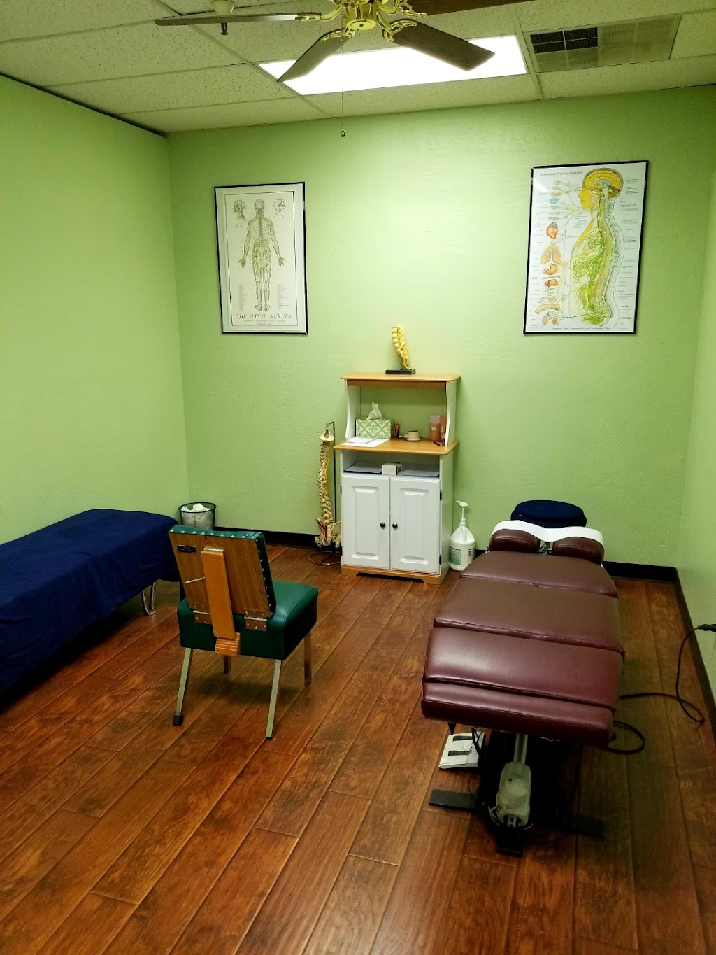 The Back Center Chiropractic | 4920 W Thunderbird Rd STE 112, Glendale, AZ 85306, USA | Phone: (623) 487-3444