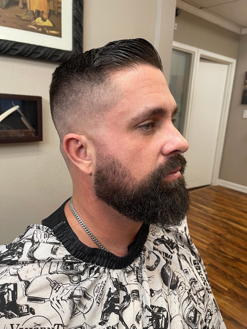 The barbers eye | 3400 Bradshaw Rd, Sacramento, CA 95827, USA | Phone: (916) 256-8423