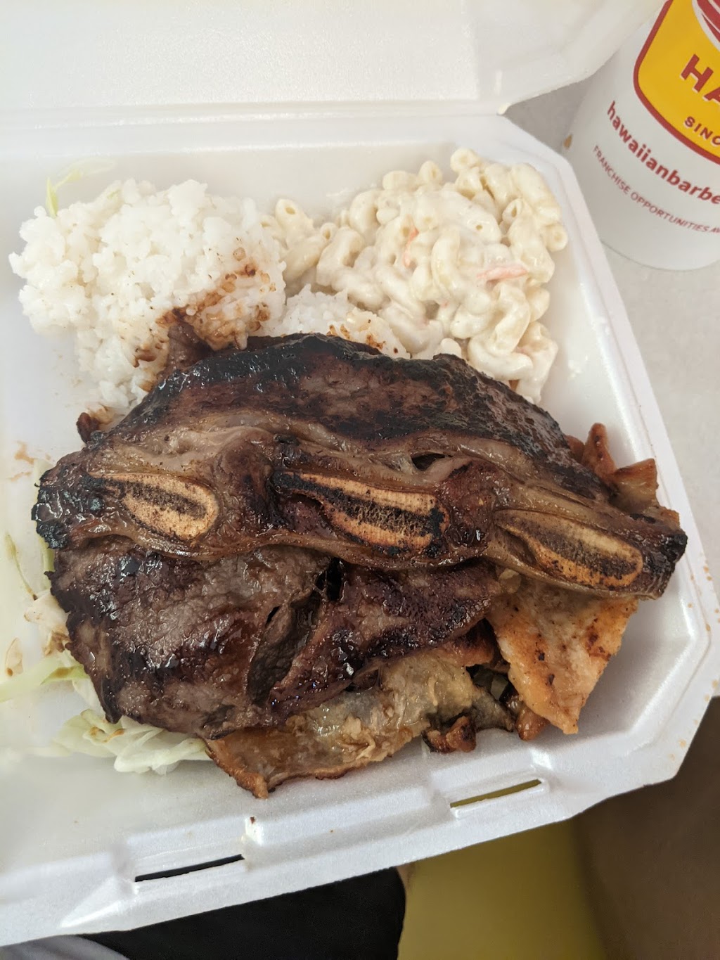 L&L Hawaiian Grill | 1255 5th St, Kailua, HI 96734, USA | Phone: (808) 744-4238