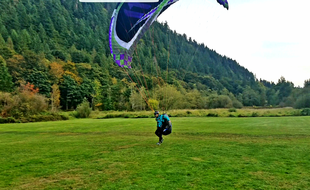 Seattle Paragliding | 11206 Issaquah-Hobart Road Southeast, Issaquah, WA 98027, USA | Phone: (206) 387-3477