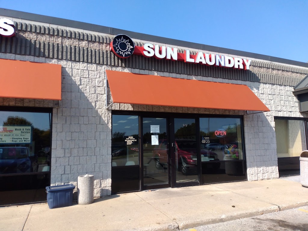 Sun Laundry Super Coin Lndrmt | 515 Cottonwood Ave, Hartland, WI 53029, USA | Phone: (262) 367-4593