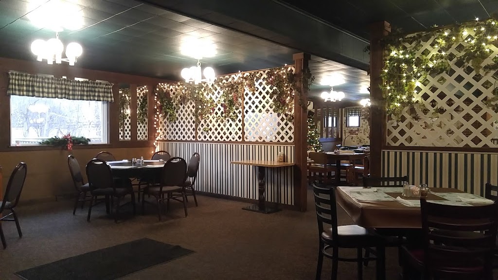 Gardas Restaurant | 2033 PA-66, Ford City, PA 16226 | Phone: (724) 763-7676