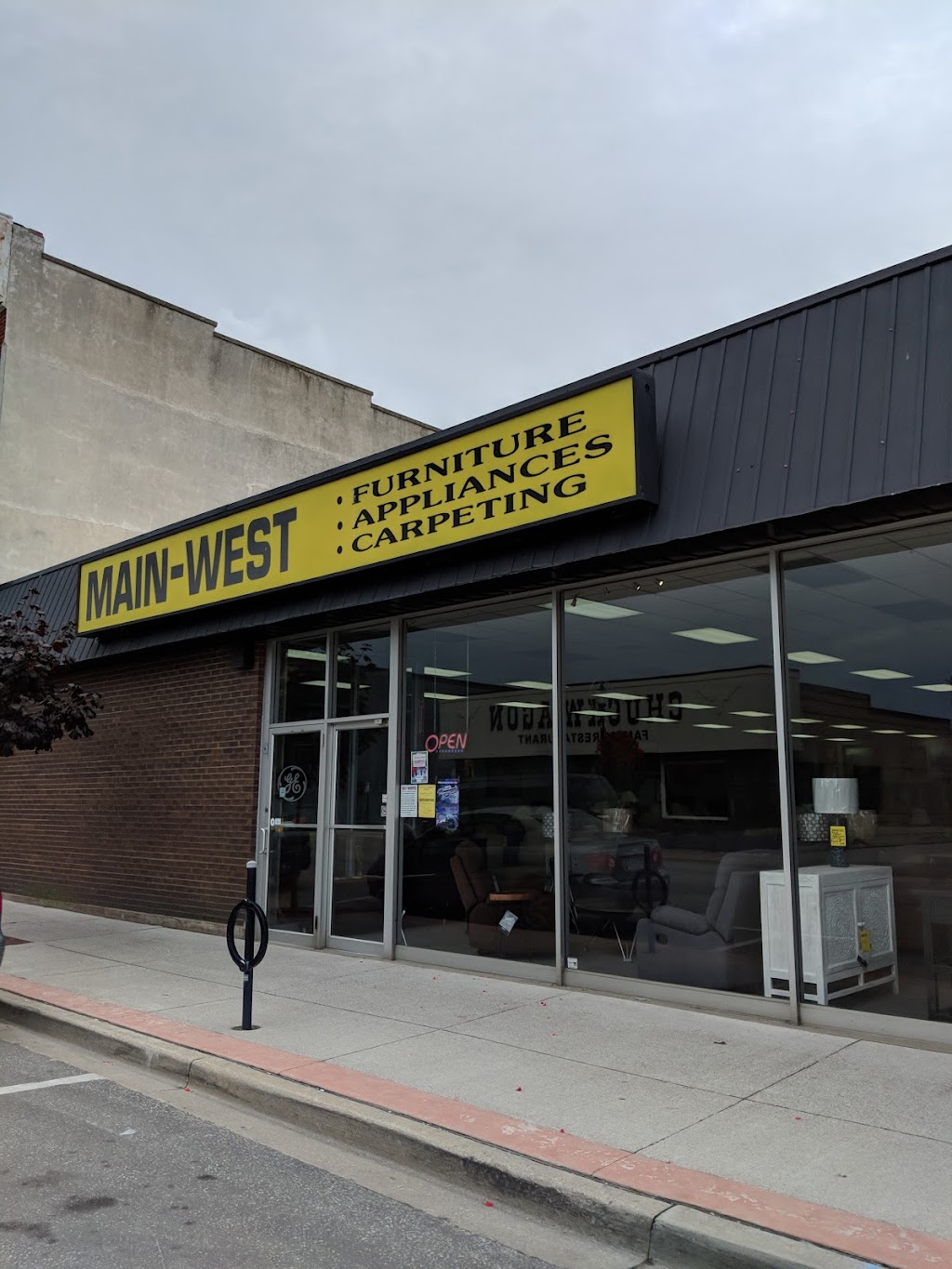 Main-West Furniture Appliances & Carpeting | 41 Main St W, Kingsville, ON N9Y 1H2, Canada | Phone: (519) 733-2311