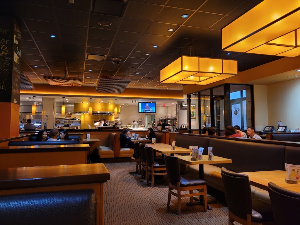 California Pizza Kitchen at South Shore Plaza | 250 Granite Street South Shore Plaza, Braintree, MA 02184, USA | Phone: (781) 602-6149