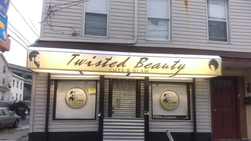 Twisted Beauty- Cuts and Glam | 250 Grand St, Paterson, NJ 07501, USA | Phone: (973) 341-7623