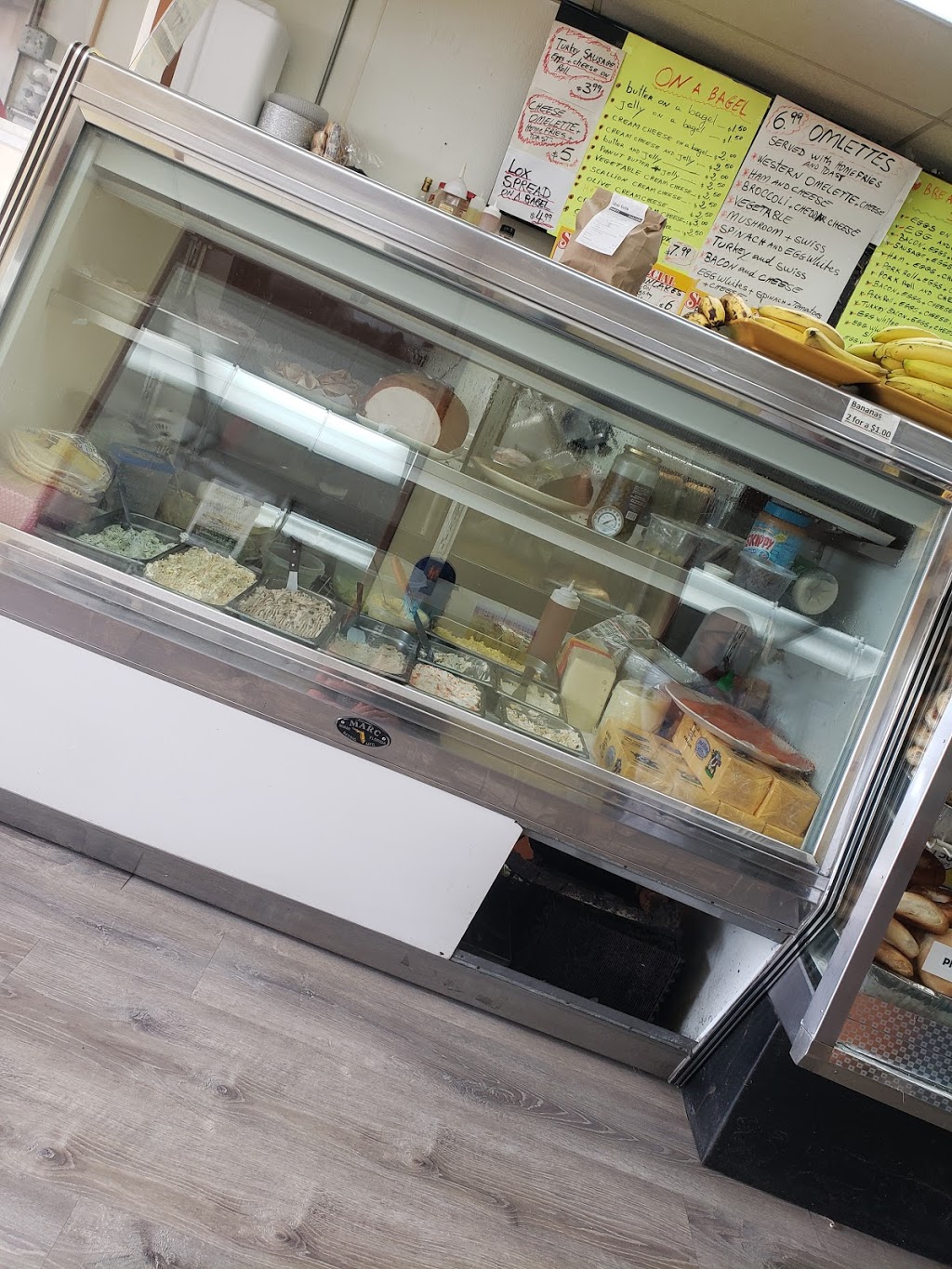 Charlies Deli & Bagels | 535 Amboy Ave, Woodbridge, NJ 07095, USA | Phone: (732) 726-8701