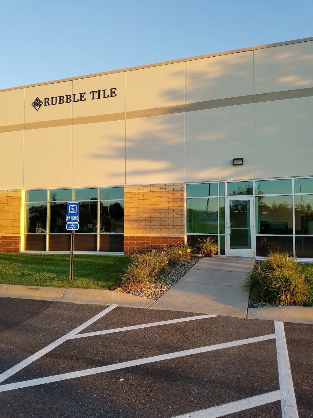 Rubble Tile | 7003 W Lake St #150, Minneapolis, MN 55426, USA | Phone: (952) 938-2599