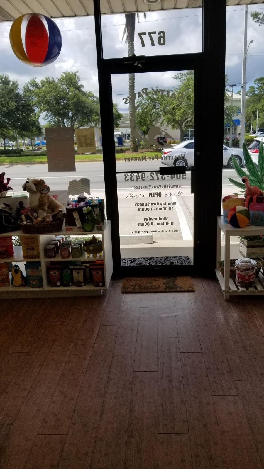 SaltyPaws Healthy Pet Market | 630-12 Atlantic Blvd Space 630 - 12, Neptune Beach, FL 32266, USA | Phone: (904) 372-9433