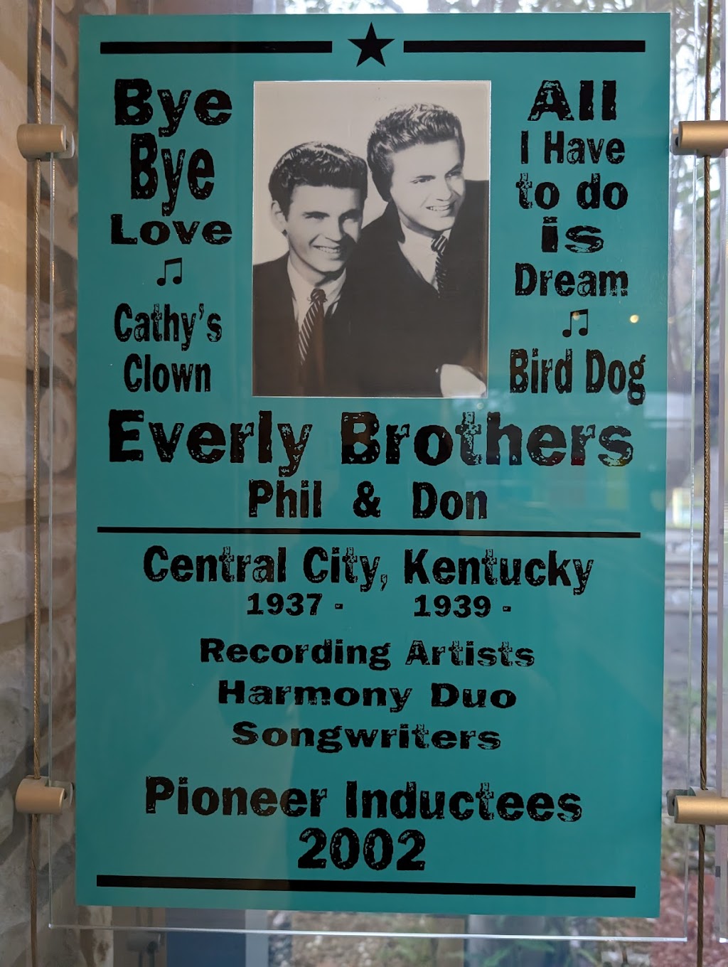 Mt. Vernon - Rockcastle Tourist Commission | 2590 Richmond St, Mt Vernon, KY 40456, USA | Phone: (606) 256-9814