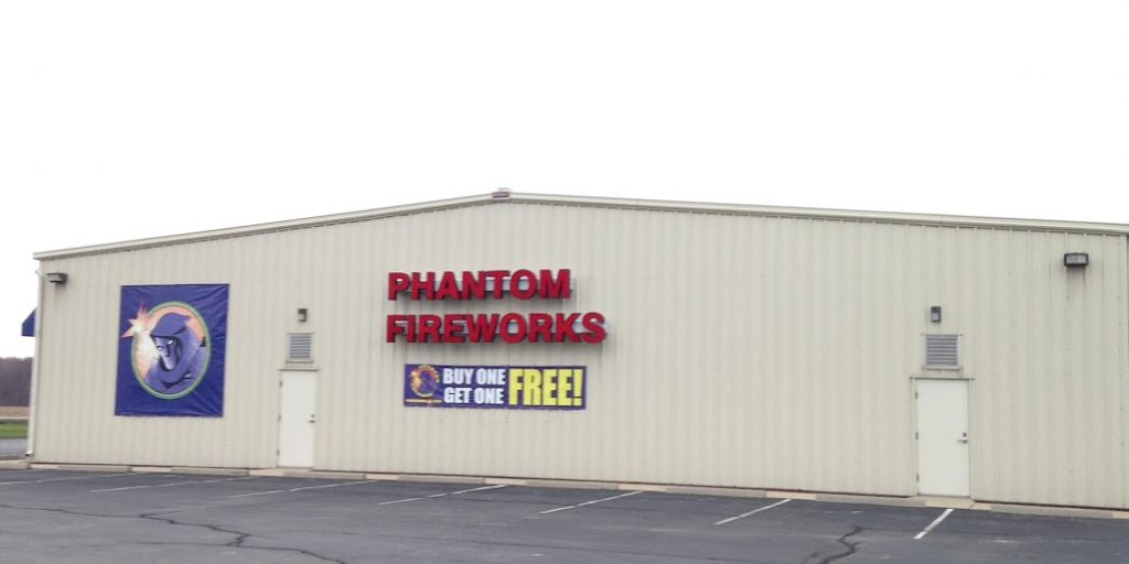 Phantom Fireworks of Fayette | 25840 US-20, Fayette, OH 43521, USA | Phone: (419) 237-2551