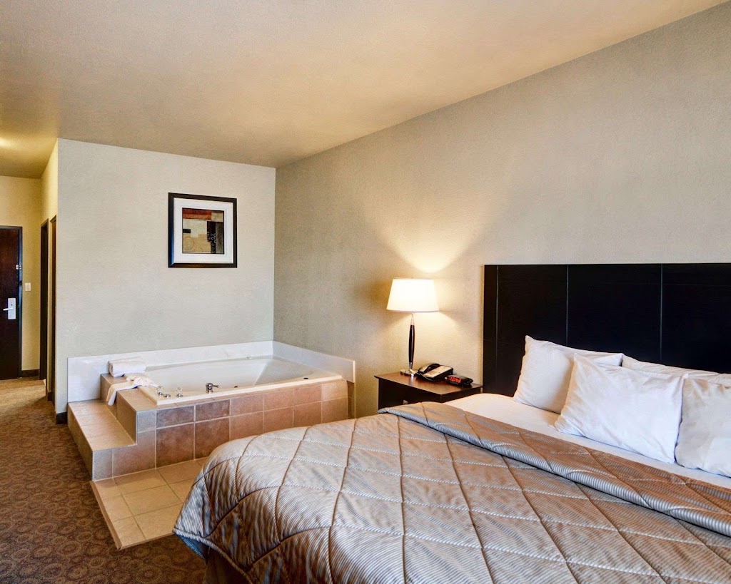 Quality Inn & Suites Terrell | 103 Mira Pl, Terrell, TX 75160, USA | Phone: (972) 524-5590