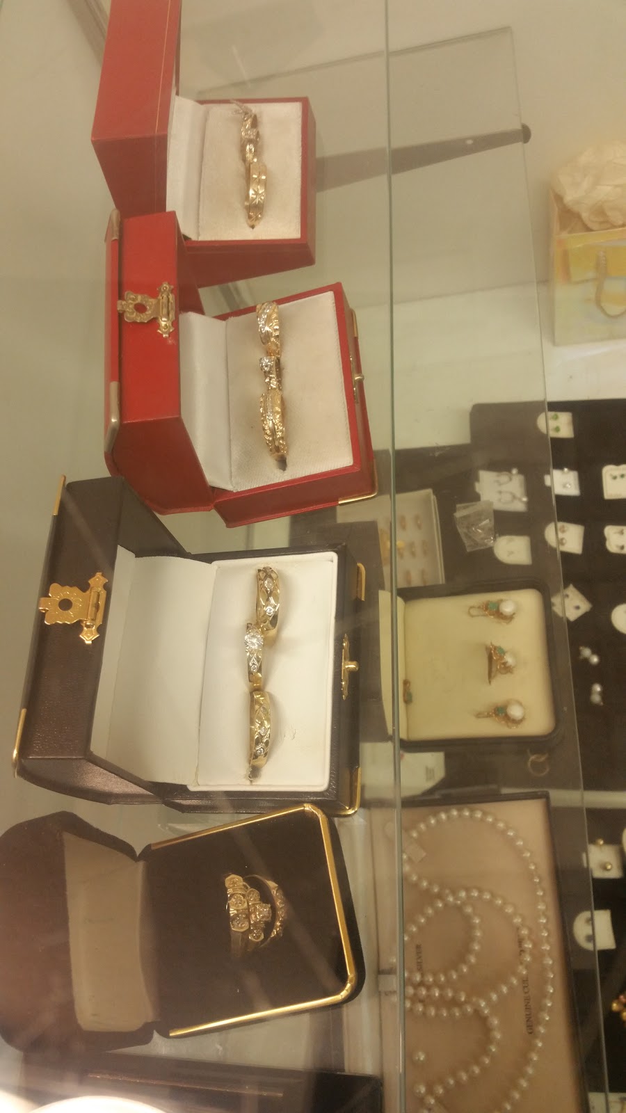 B & R Jewelry | 4058 Dell Ave, Riverside, CA 92509, USA | Phone: (951) 686-8717