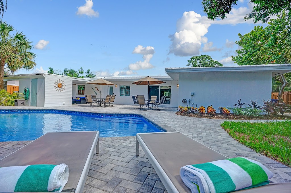 Villa Aquazul | 2516-2518, NE 12th St, Fort Lauderdale, FL 33304, USA | Phone: (954) 305-2891