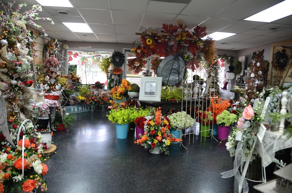 The Rustic Rose Flowers & Gifts | 2223 N Airport Rd, Jasper, AL 35504, USA | Phone: (205) 387-7070