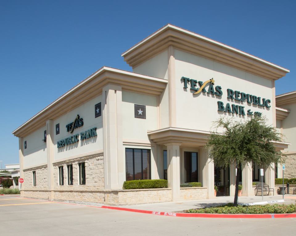 Texas Republic Bank | 690 W Campbell Rd, Richardson, TX 75080, USA | Phone: (972) 685-2040