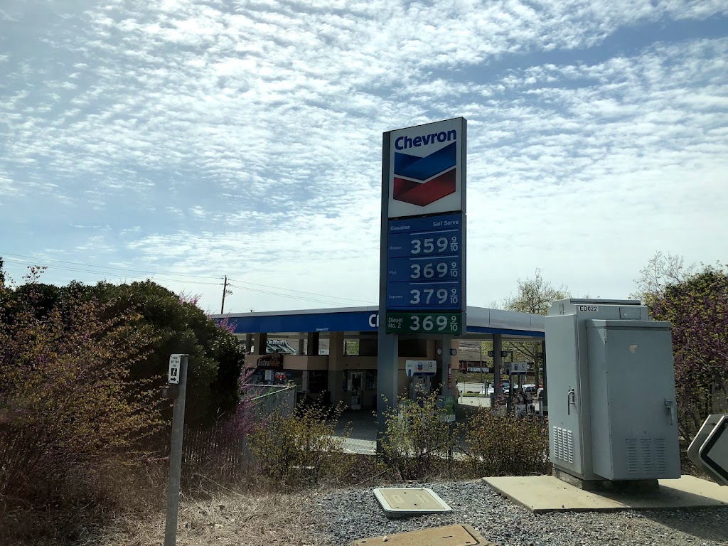 Chevron | 13381 Lincoln Way, Auburn, CA 95603, USA | Phone: (530) 885-7138