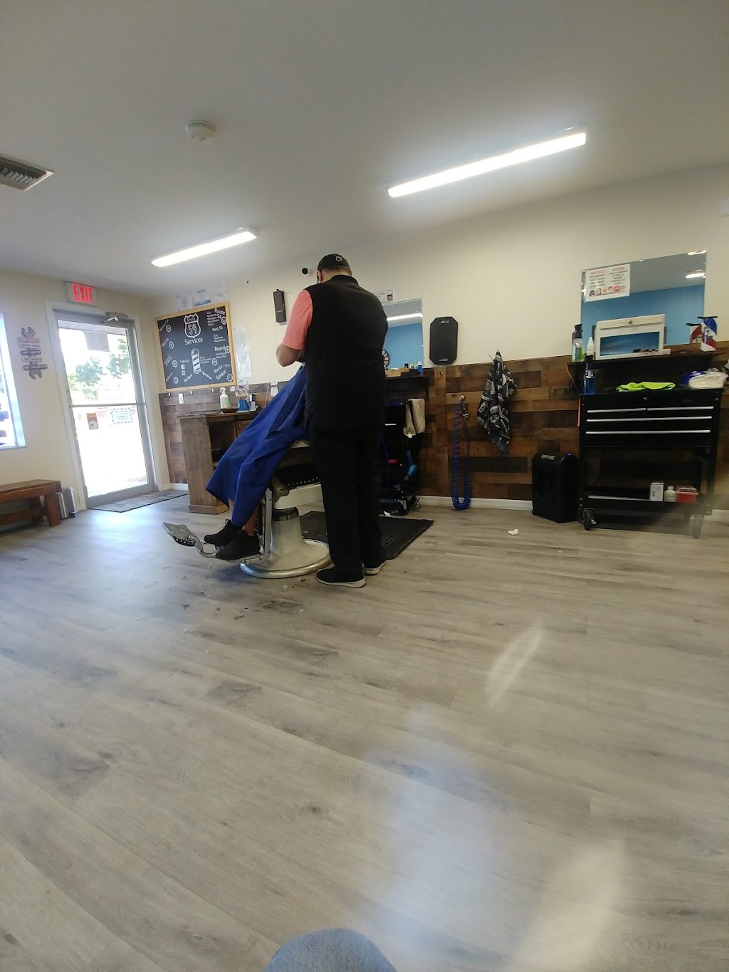 route 54 barbershop | 35308 FL-54, Zephyrhills, FL 33541 | Phone: (813) 715-2013