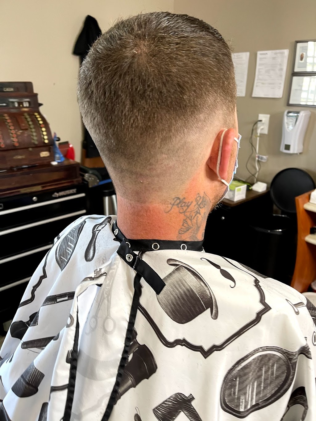 CUTS & LATHER BARBER SHOP | 6575 Transit Rd, East Amherst, NY 14051, USA | Phone: (716) 930-0002