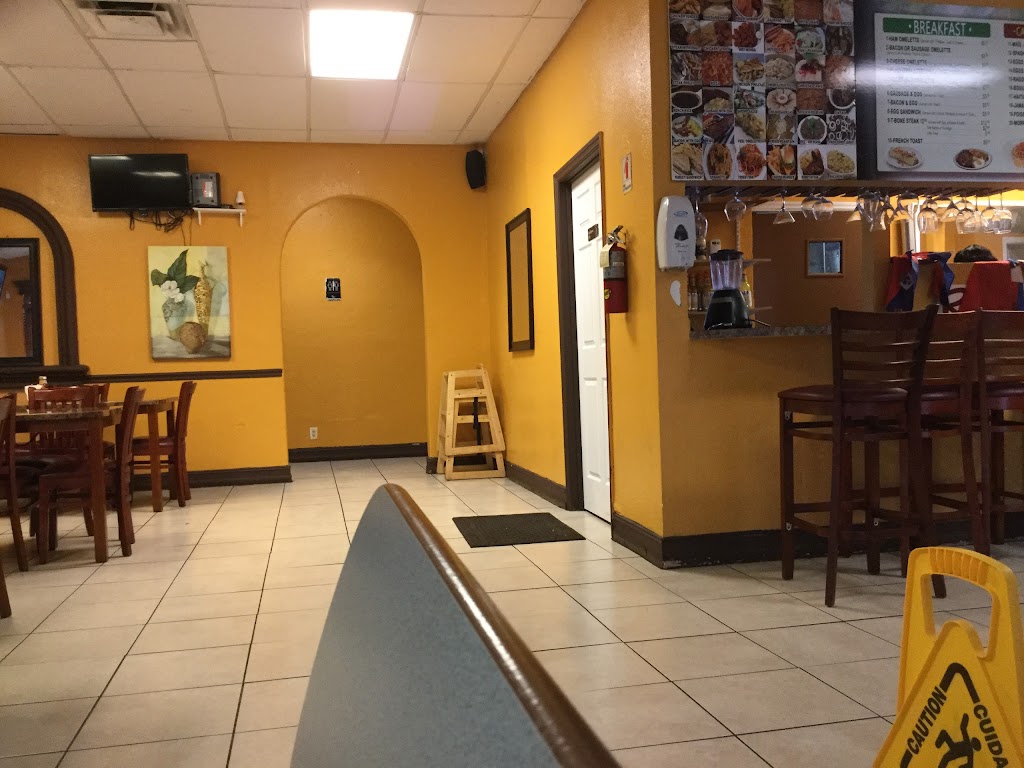 RC | Caribbean Restaurant | 3760 NE 3rd Ave, Pompano Beach, FL 33064, USA | Phone: (954) 933-3280