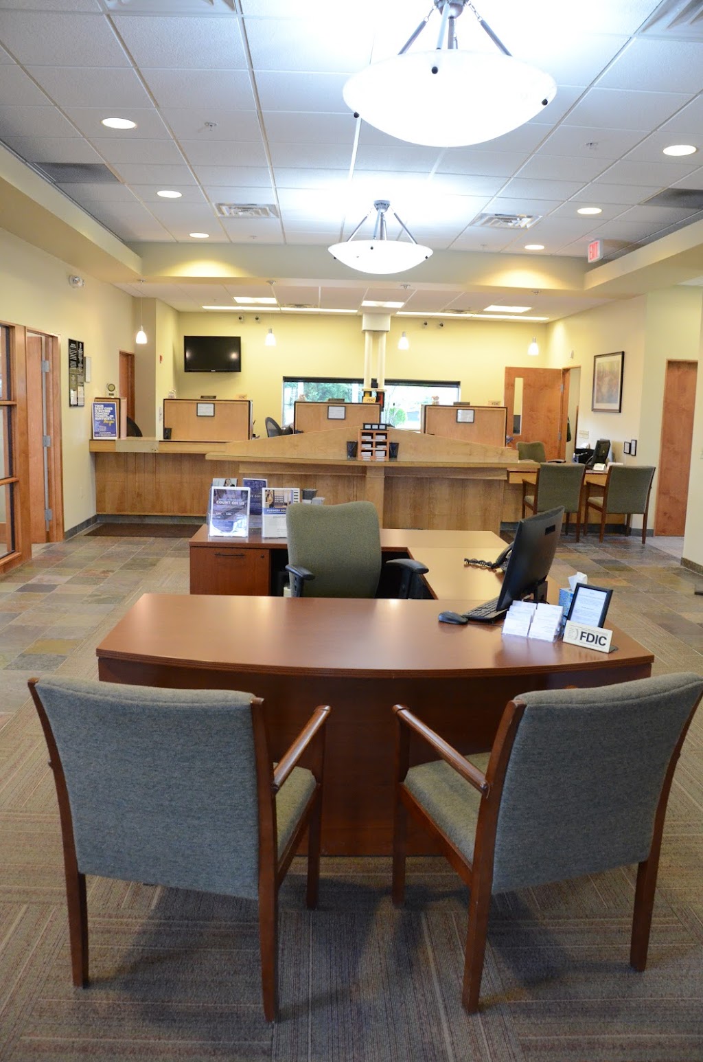 Town Bank | N 72, W13435 Jacob Ln, Menomonee Falls, WI 53051, USA | Phone: (262) 251-3938