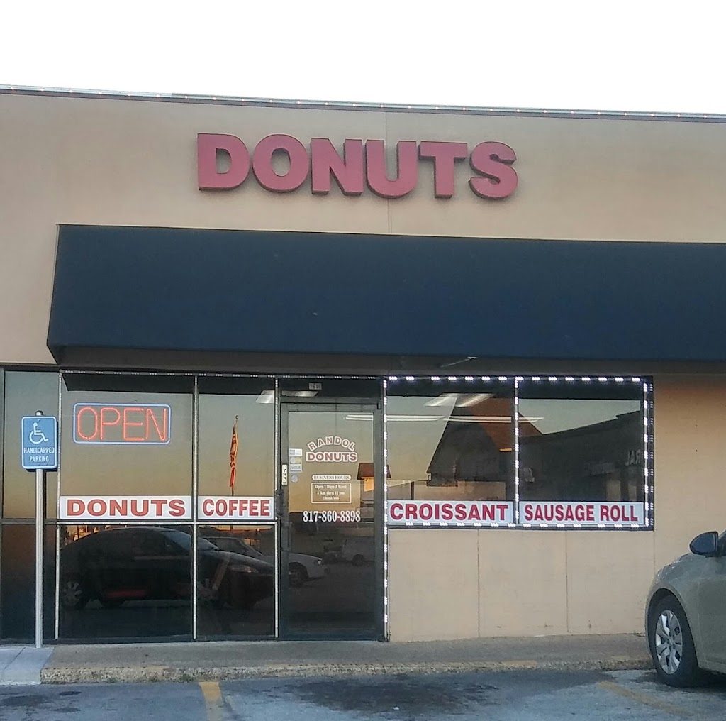 Randol Donut | 1610 W Randol Mill Rd, Arlington, TX 76012, USA | Phone: (817) 860-8898