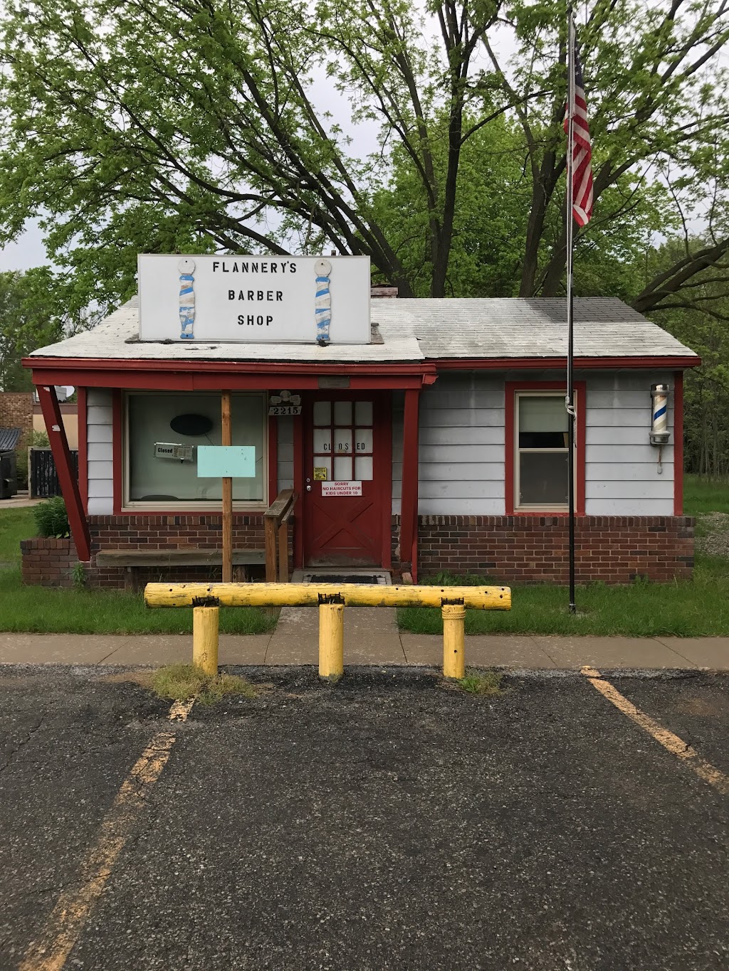 Flannerys Barber Shop | 2215 N Pontiac Trail, Commerce Charter Twp, MI 48390, USA | Phone: (248) 892-8695