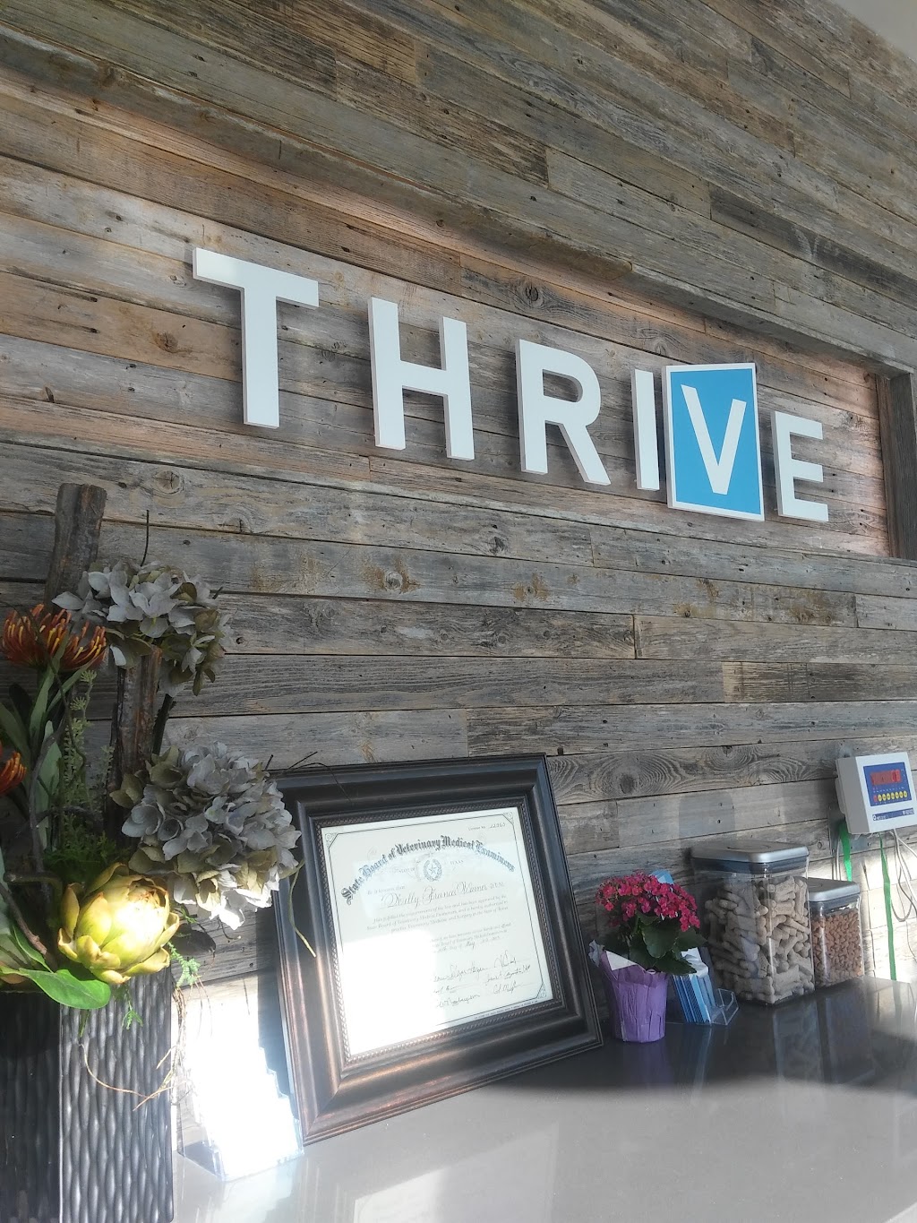 Thrive Pet Healthcare | 520 Grapevine Hwy #400, Hurst, TX 76054, USA | Phone: (817) 857-6979