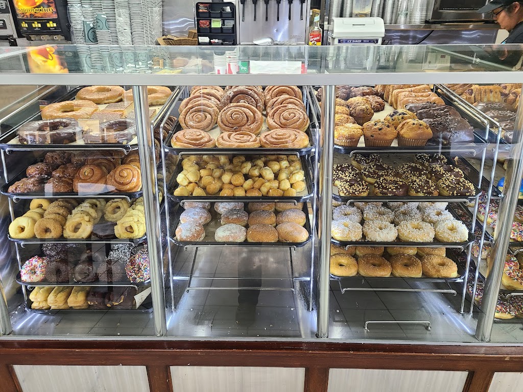 Yum Yum Donuts | 1870 E Palmdale Blvd, Palmdale, CA 93550, USA | Phone: (661) 273-6721