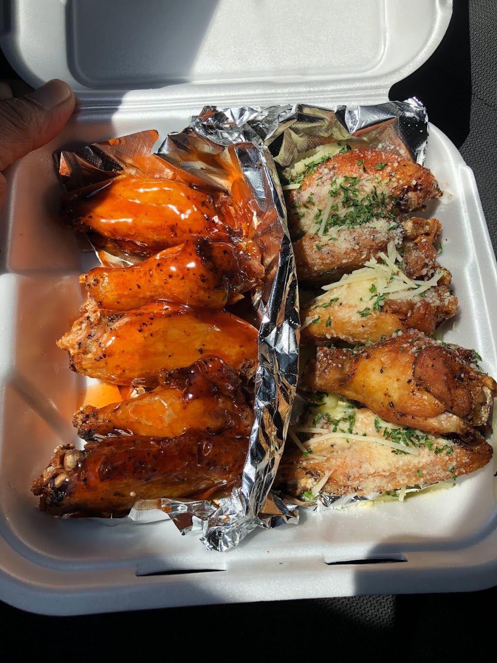 Valley Wings | 15414 N 19th Ave C, Phoenix, AZ 85023, USA | Phone: (602) 504-3937