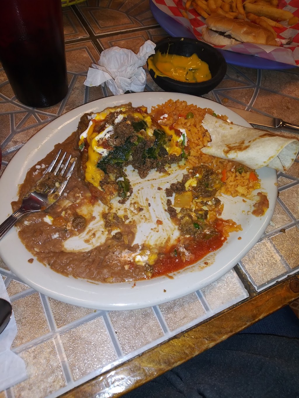 La Rueda | Mexican Restaurant | 2317 Oakland Blvd, Fort Worth, TX 76103, USA | Phone: (817) 535-3792