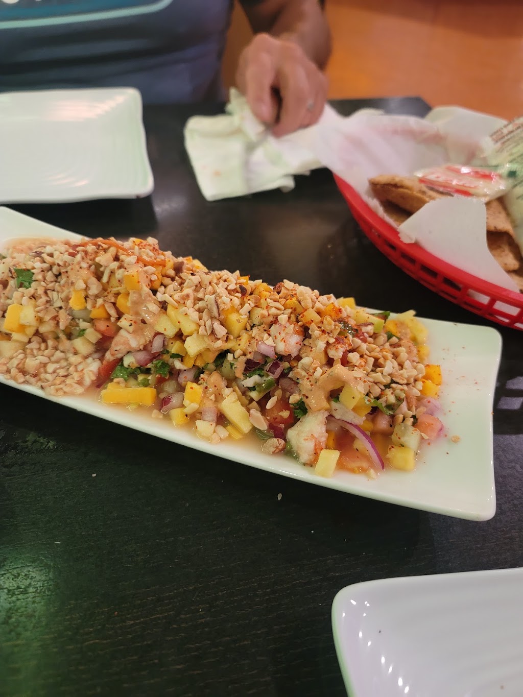 El Sushi Loco Sushi & Mariscos Pomona | 1542 W Holt Ave, Pomona, CA 91768, USA | Phone: (909) 469-0568