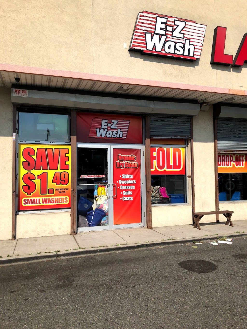 Ez Wash Laundromat | 1431 McCarter Hwy, Newark, NJ 07104, USA | Phone: (973) 481-0673