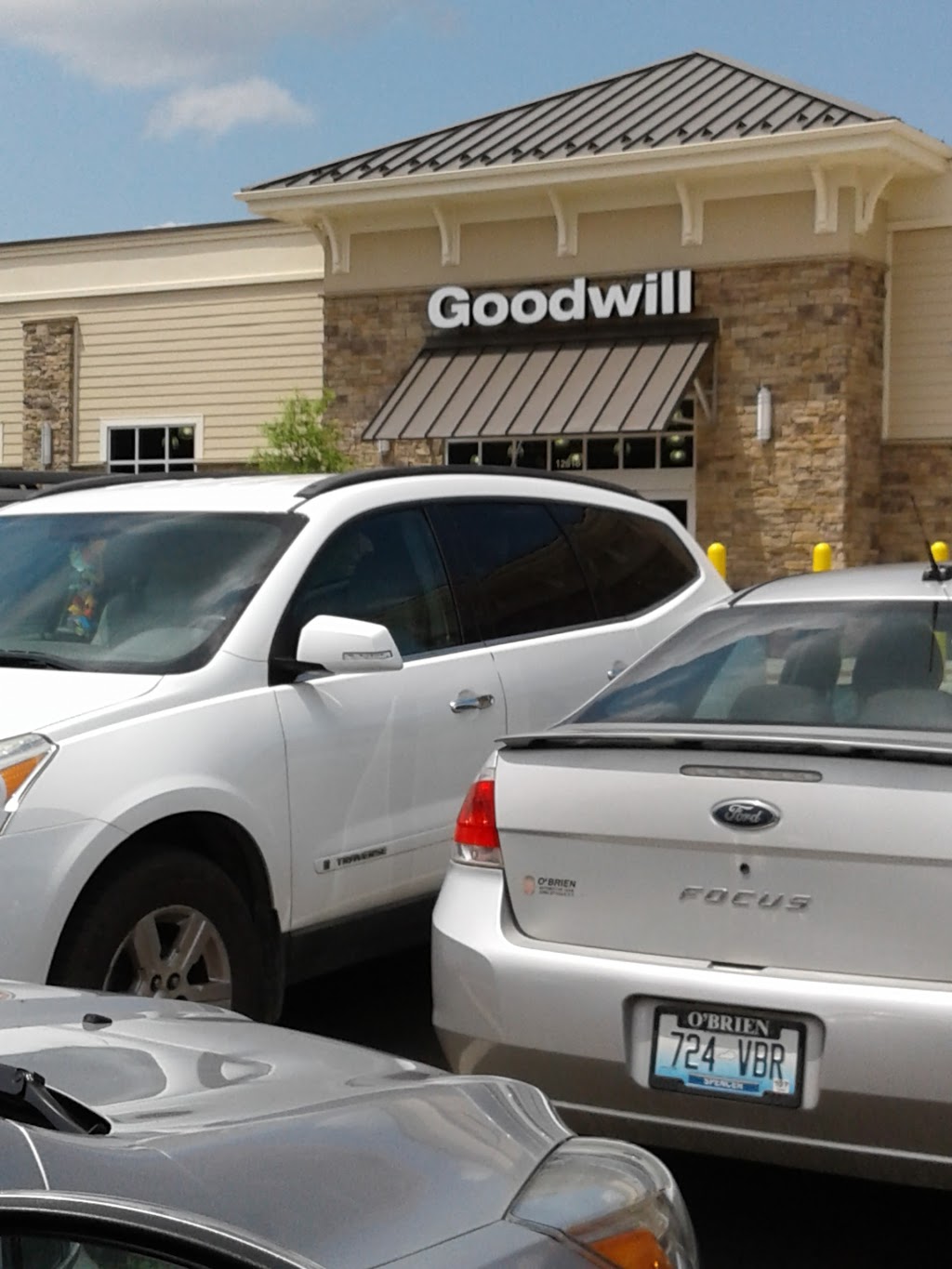 Goodwill | 12616 Taylorsville Rd, Louisville, KY 40299, USA | Phone: (502) 261-1270