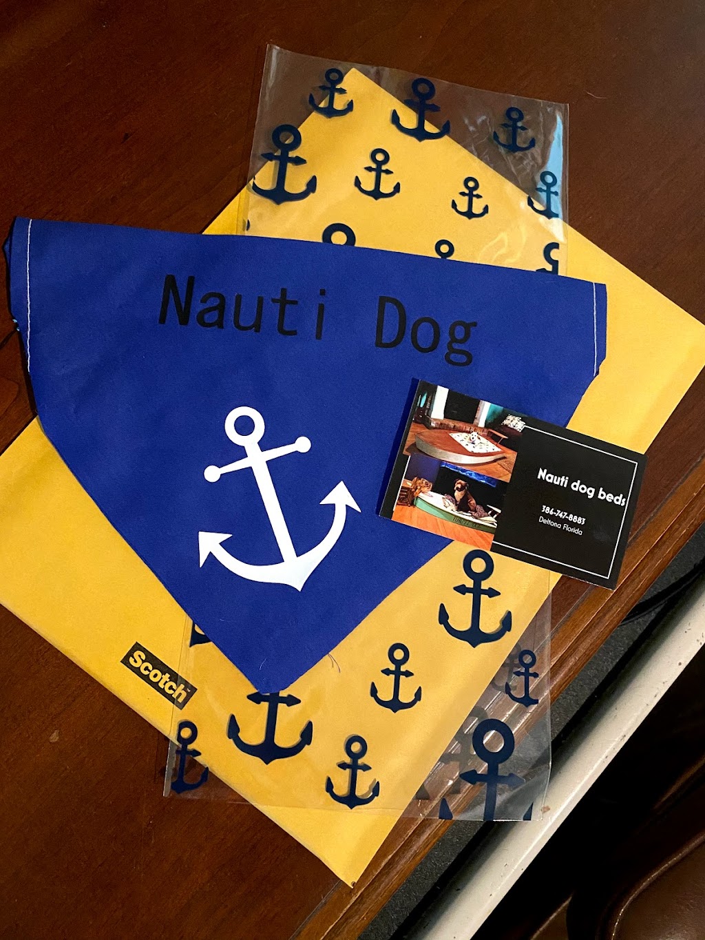 Nauti dog beds | 1020 E DeCarlo Dr, Deltona, FL 32725, USA | Phone: (386) 747-8883