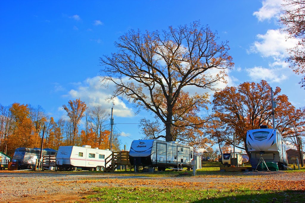 Davis Lakeside Campground | 7209 E Harrold Rd, Churubusco, IN 46723 | Phone: (260) 602-9414