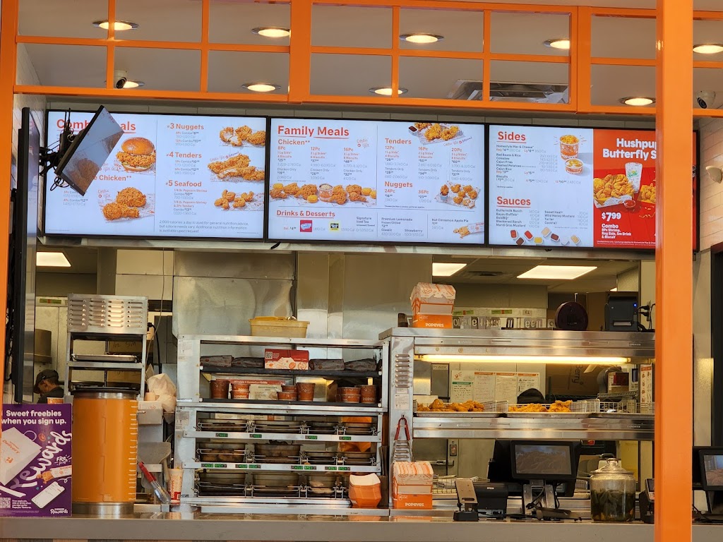 Popeyes Louisiana Kitchen | 2401 S Western Ave, Marion, IN 46953, USA | Phone: (765) 551-7041