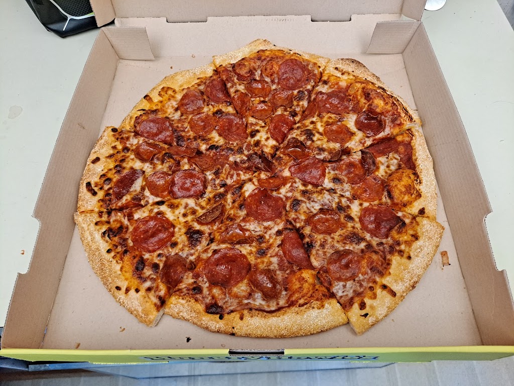 Hungry Howies Pizza | 31912 Ryan Rd, Warren, MI 48092, USA | Phone: (586) 939-3290