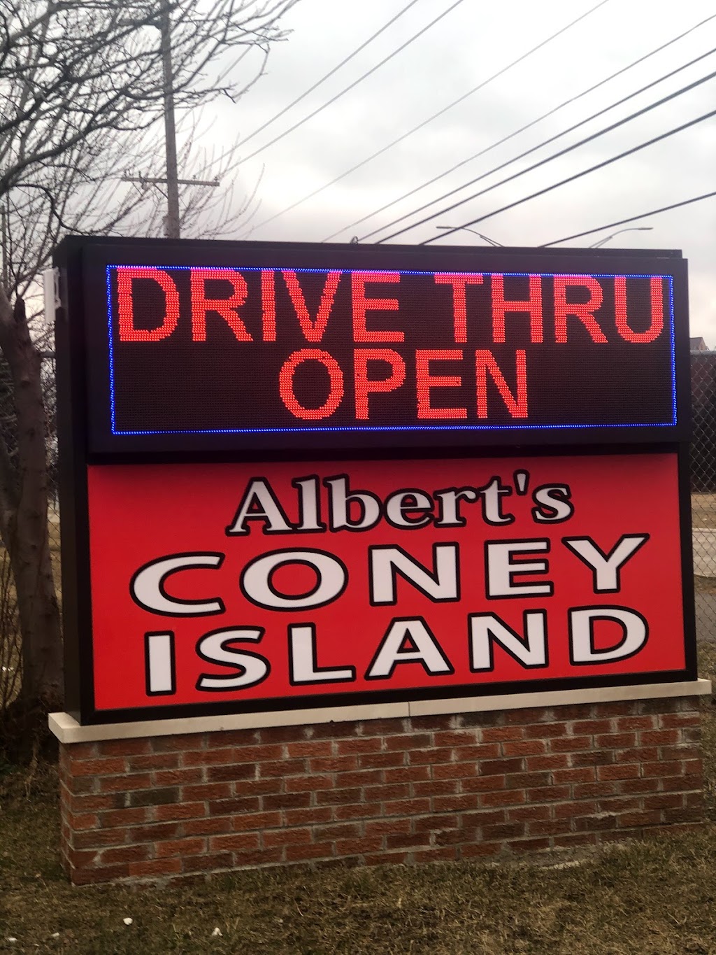 Alberts Coney Grill | 2061 Featherstone Rd, Auburn Hills, MI 48326, USA | Phone: (248) 370-8250