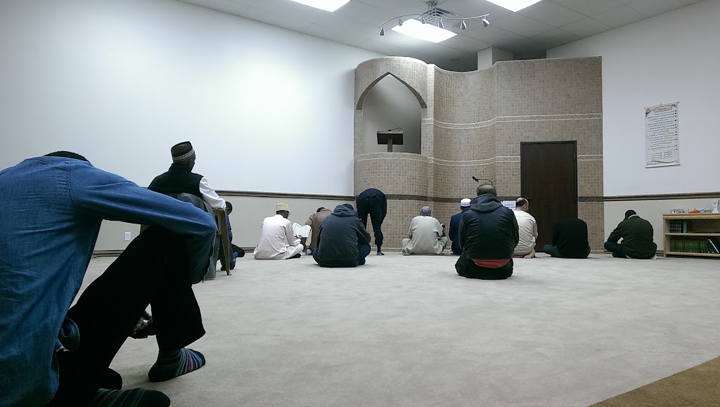 Grand Prairie Masjid | 802 Greenview Dr suite b, Grand Prairie, TX 75050, USA | Phone: (877) 208-2048