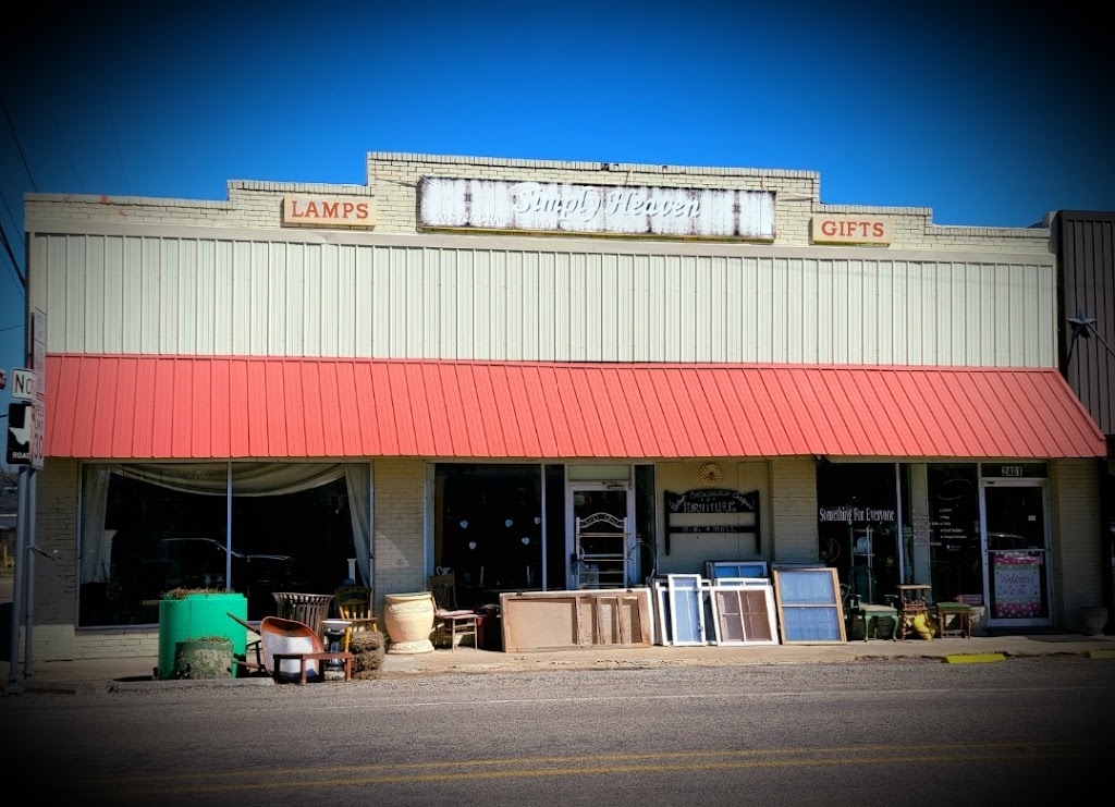 Simply Heaven Antique & Crfts | 2401 Main St, Caddo Mills, TX 75135, USA | Phone: (903) 527-0400