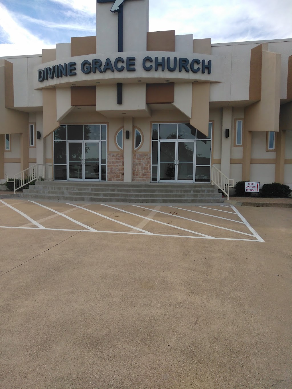 Divine Grace Church | 677 E Interstate 20, Arlington, TX 76018, USA | Phone: (214) 208-2233