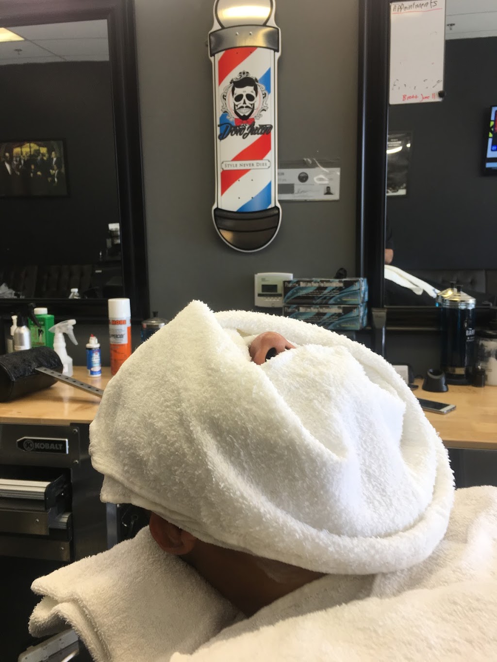 Clippers barbershop | 141 N Twin Oaks Valley Rd UNIT 126, San Marcos, CA 92069, USA | Phone: (442) 515-3431