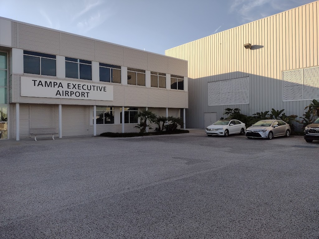 Skyport Aviation | 6530 Tampa Executive Airport Rd, Tampa, FL 33610, USA | Phone: (813) 626-1515