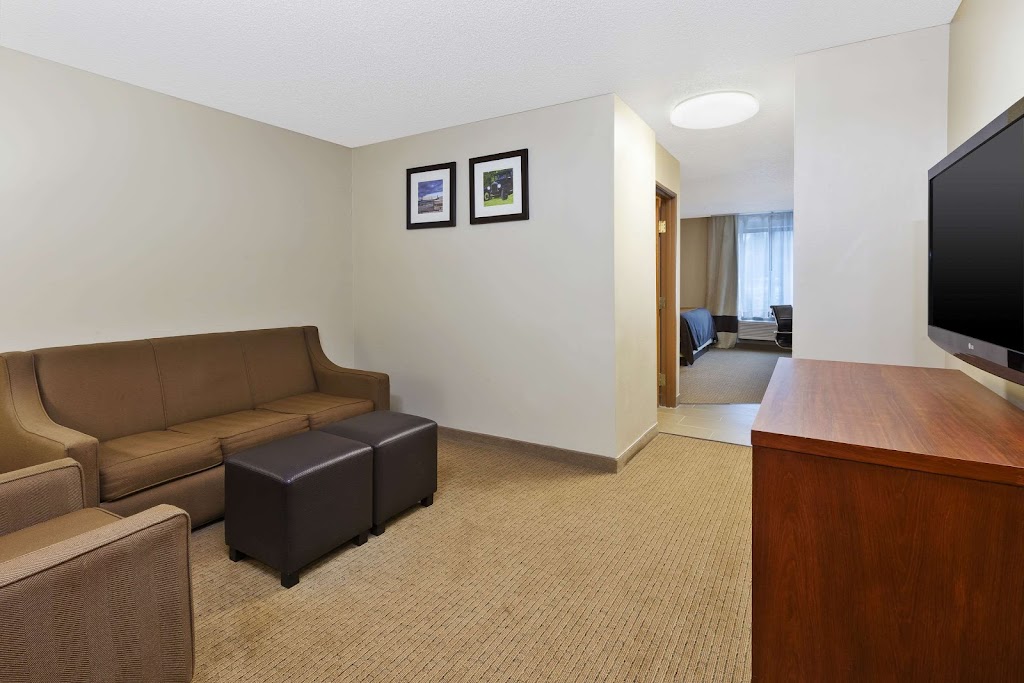 Comfort Inn & Suites | 6778 Telegraph Rd, Taylor, MI 48180, USA | Phone: (313) 292-6730