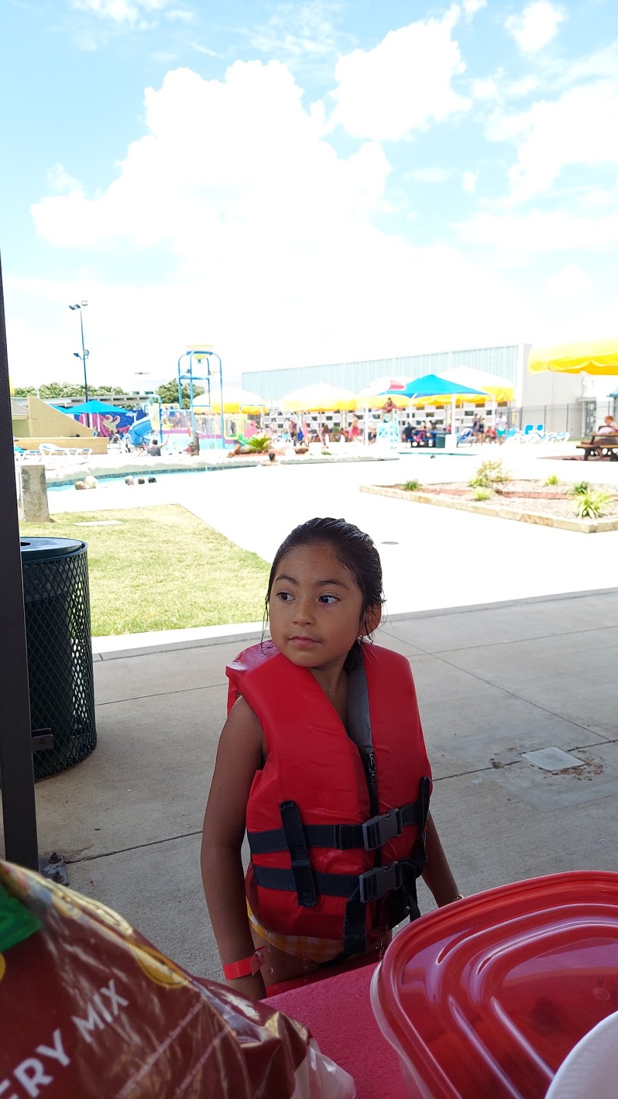 Euless Family Life Aquatic Park | 300 E Midway Dr, Euless, TX 76039, USA | Phone: (817) 399-4715