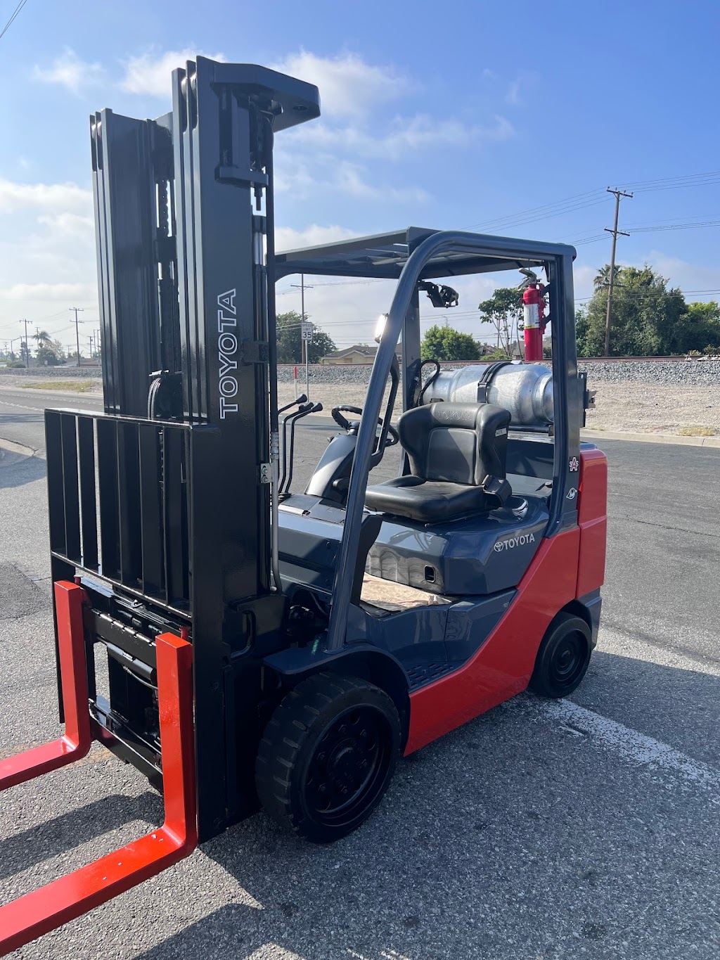 United Lifttrucks | 7810 Salt Lake Ave, Huntington Park, CA 90255, USA | Phone: (323) 718-4666