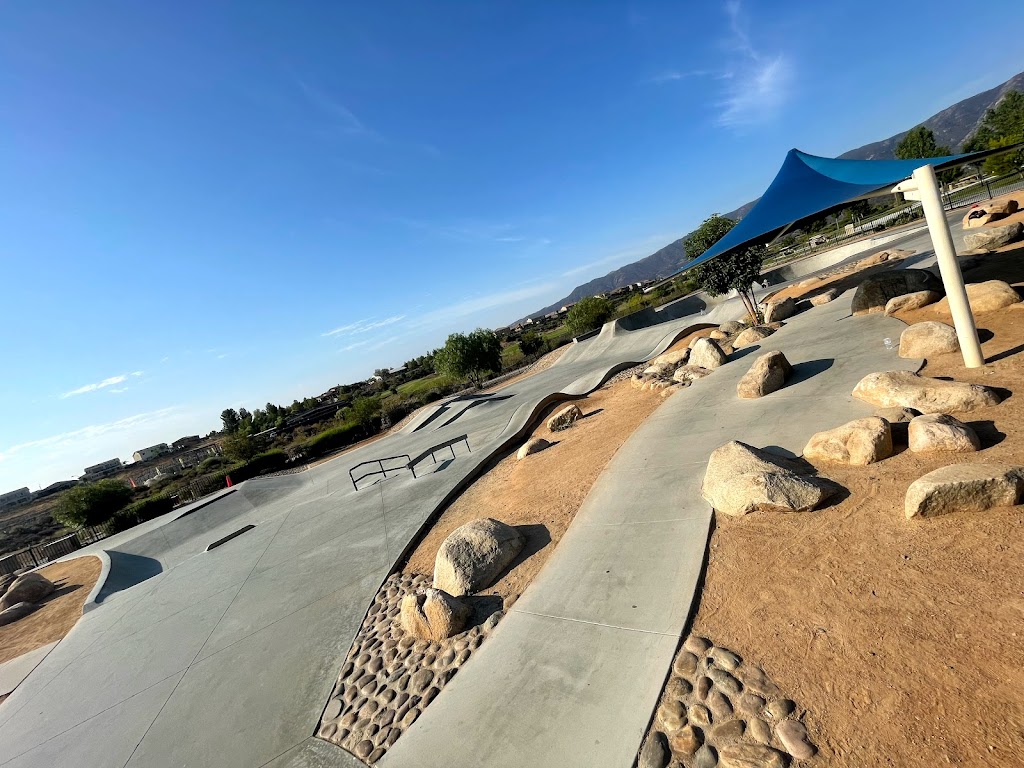 Summerly Skate Park | 18505 Malaga Rd, Lake Elsinore, CA 92530, USA | Phone: (951) 674-3124