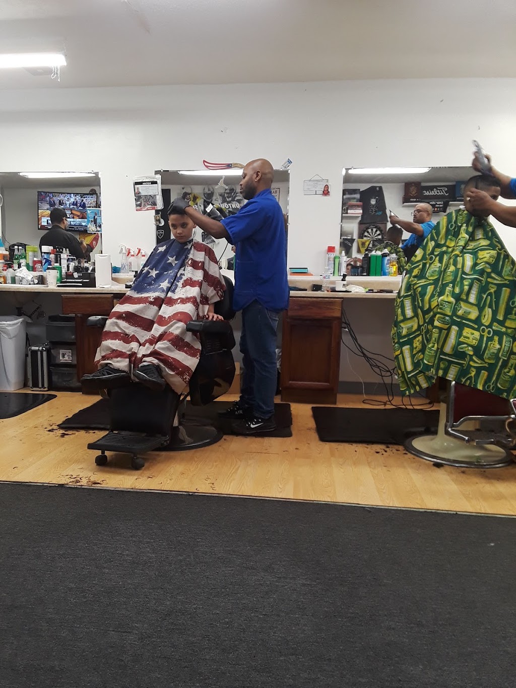 North Ridge Barber Shop | 2124 N Ridge Rd, Lorain, OH 44055, USA | Phone: (440) 541-7279