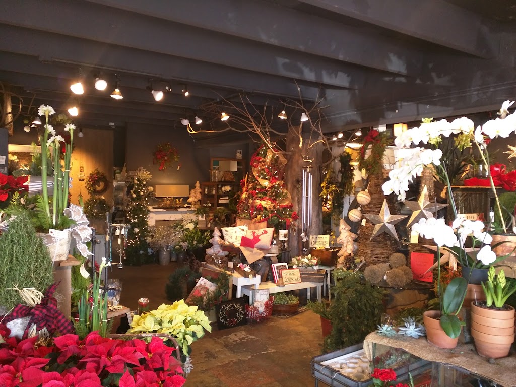 Garden Delights Fine Florist | 2179 Hillsboro Rd, Franklin, TN 37069, USA | Phone: (615) 599-9950